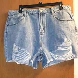 Fashion Nova Women's Distressed Denim Shorts NWT